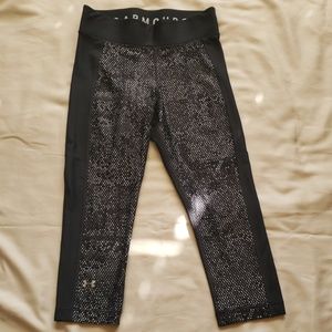 Under armour capris-size M